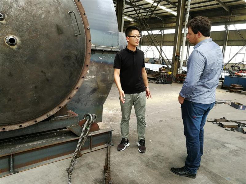 Huayin waste tyre and plastic pyrolysis plant